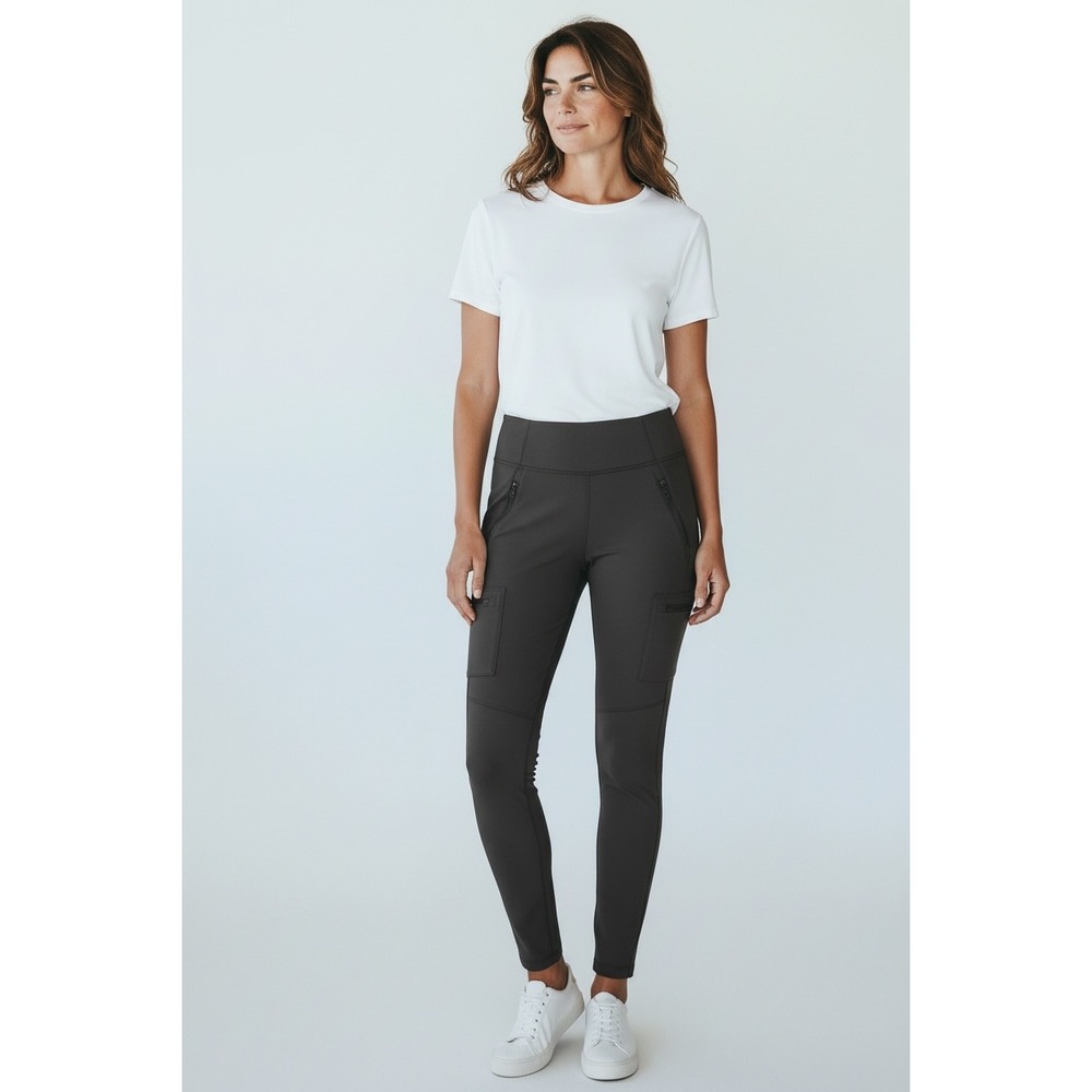 Athleta Headlands Hybrid Cargo Tights black Hiking Pants Size 6